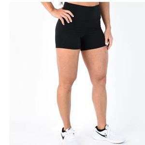 FLEO Heather Black True High 4” inch short